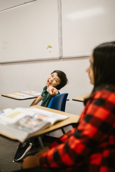 Akran Zorbalığı Nedir?